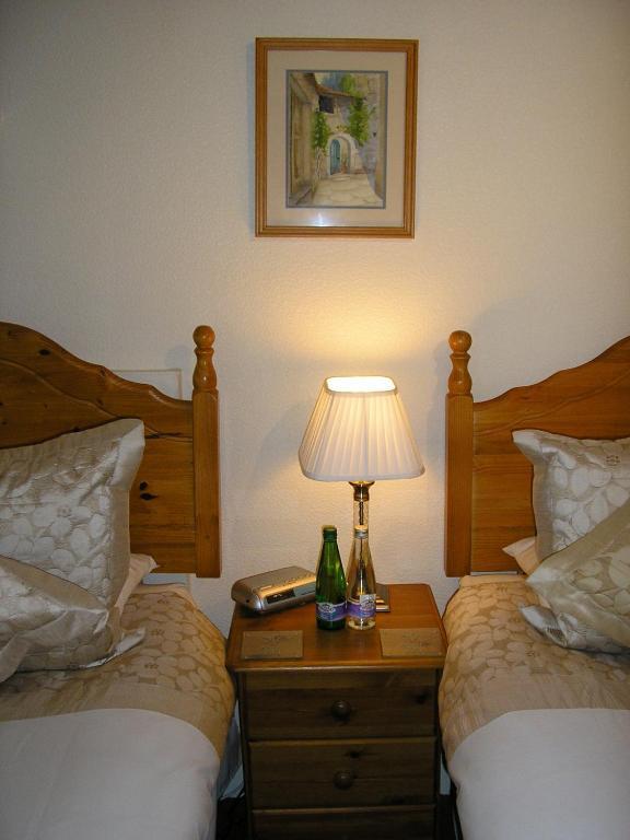 The Robertson Arms Hotel Carnwath Camera foto